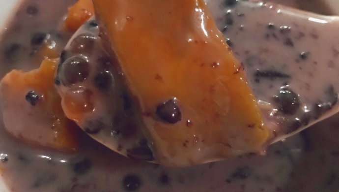 椰汁黑糯米西米露燕麦番薯糖水