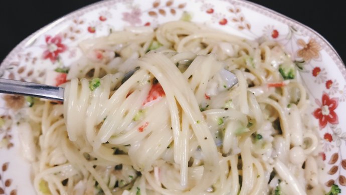 蟹肉蘑菇意大利面