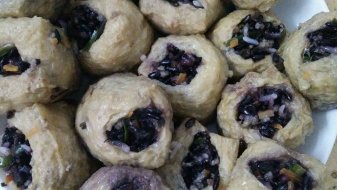 黑糯米油豆腐
