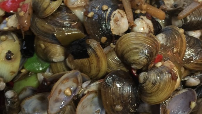 辣炒河蚌壳