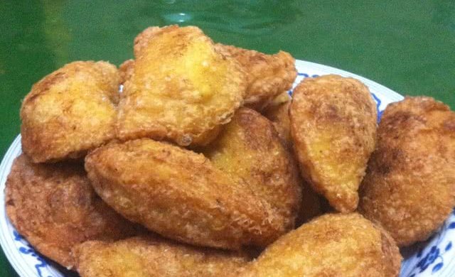 玫瑰豆沙黄黏米炸糕