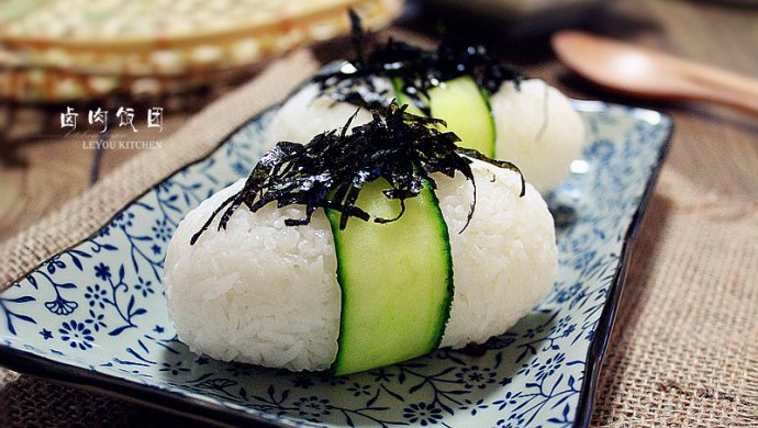 卤肉饭团