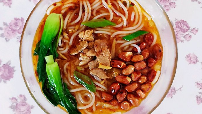 酸菜肉丝米线