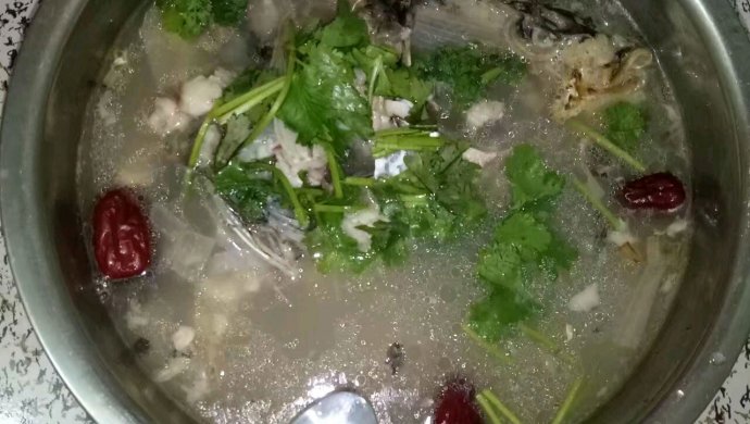 炖鲤鱼汤