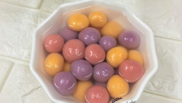 彩色汤圆