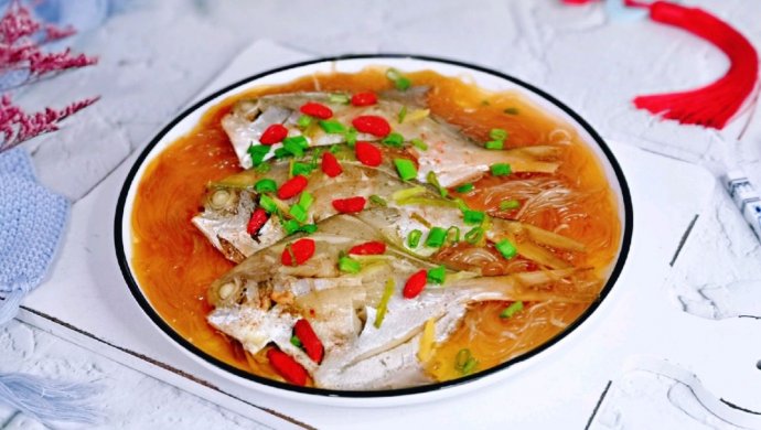 粉丝蒸小鲳鱼