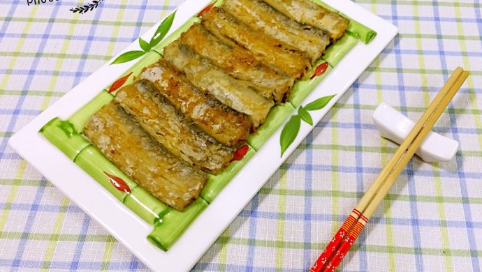 香酥煎带鱼