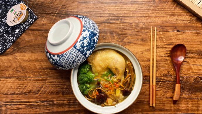 快手菌菇鸡腿米线