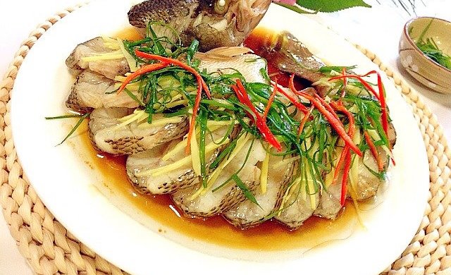 清蒸开屏鲈鱼