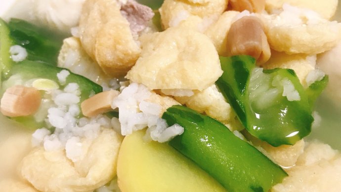 瑶柱丝瓜浸油豆腐
