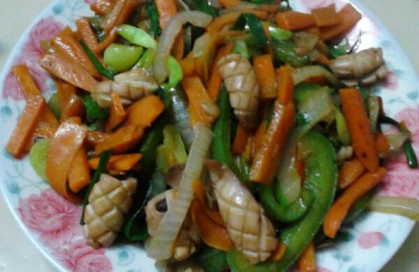 墨鱼炒三鲜
