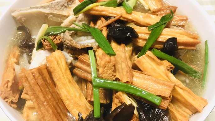 河蚌鲜汤