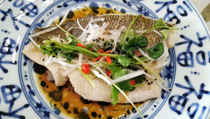 清蒸鲈鱼