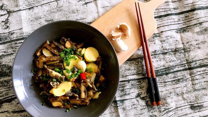 墨鱼籽炒玉豆腐