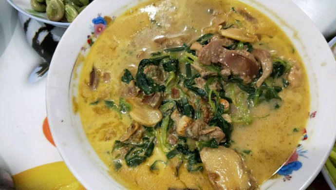 青菜炒蚌肉