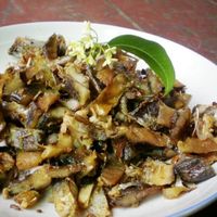 干煸墨鲢鱼