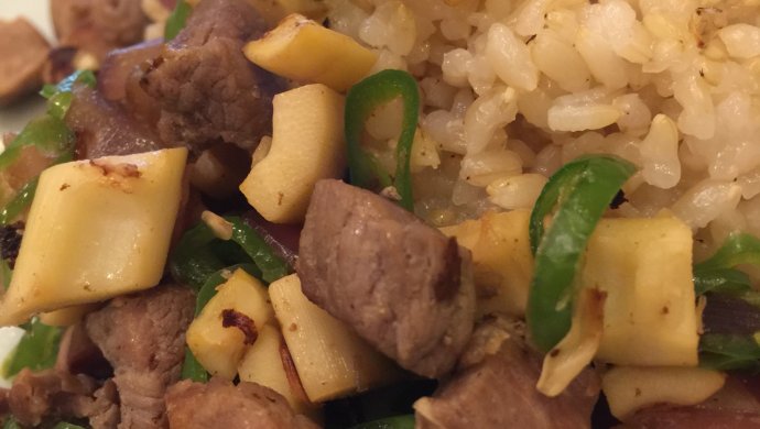 糙米牛肉饭。