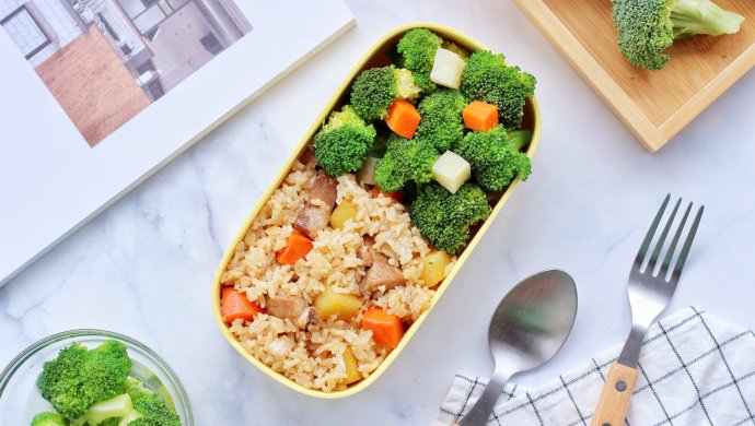排骨焖饭便当