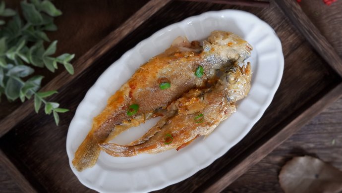 酥煎小黄鱼