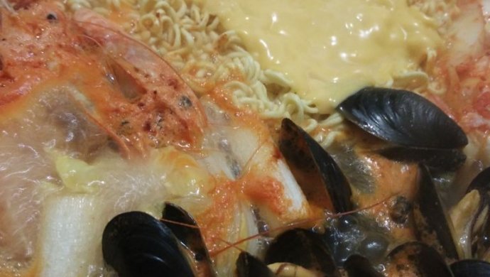海鲜年糕火锅