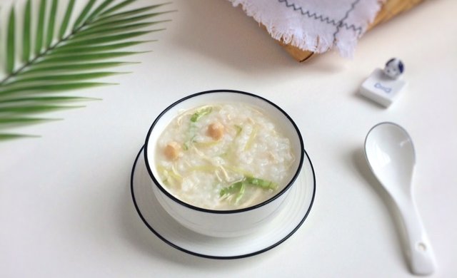 五常大米：瑶柱鸡丝粥