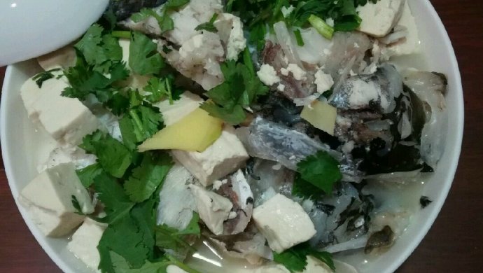 胖头鱼炖豆腐