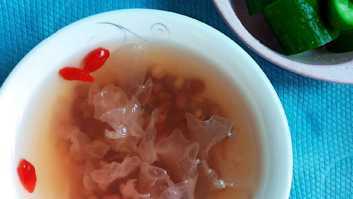 红豆薏米银耳汤