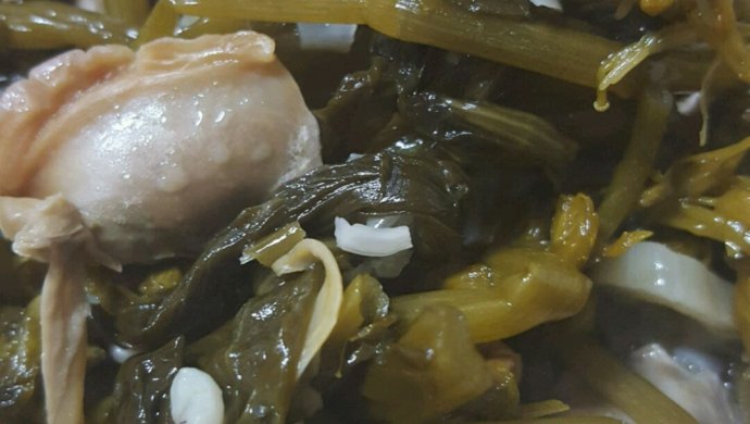 咸菜苔蒸河蚌肉