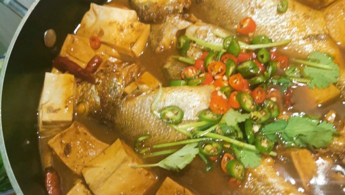念念不忘必有回响的黄鱼炖豆腐