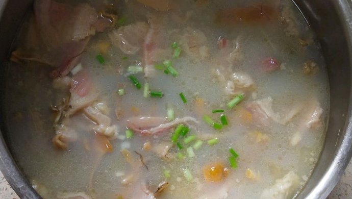 河蚌咸肉汤