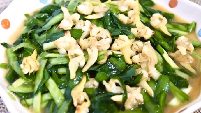 韭菜炒黄蚬子