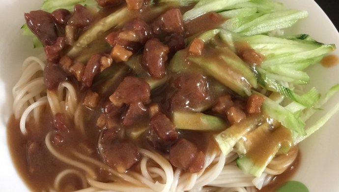 肉酱面