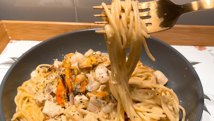 宅家食谱，白汁青口鲜贝意粉