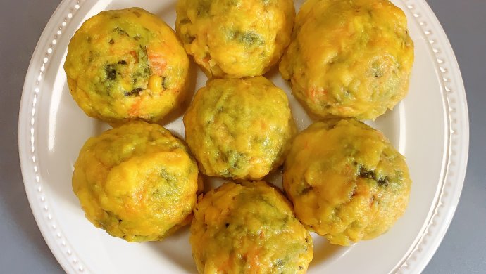 减脂玉米面菜团子