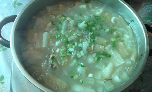冬瓜竹荪鲜贝汤