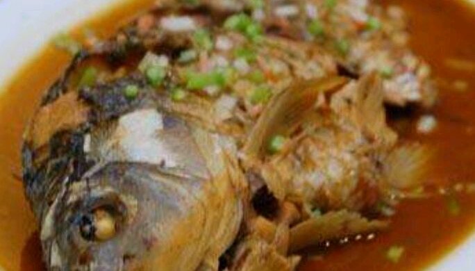 炖黄河大鲤鱼