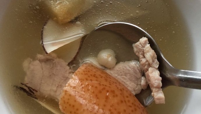海底椰川贝瘦肉炖雪梨