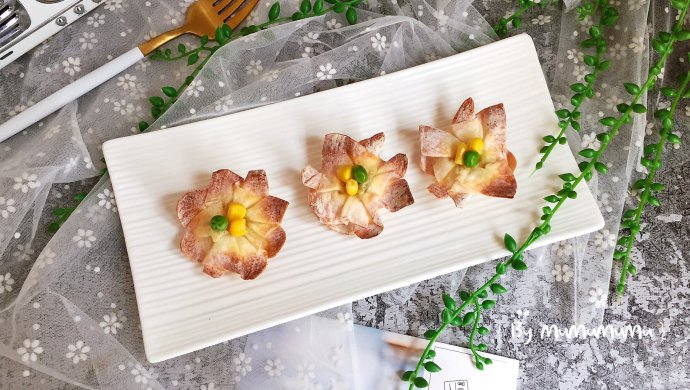 像花儿一样绽放―馄饨皮花朵酥