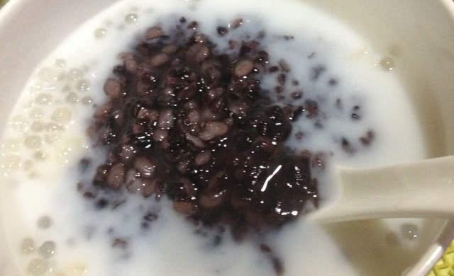 黑糯米椰汁露