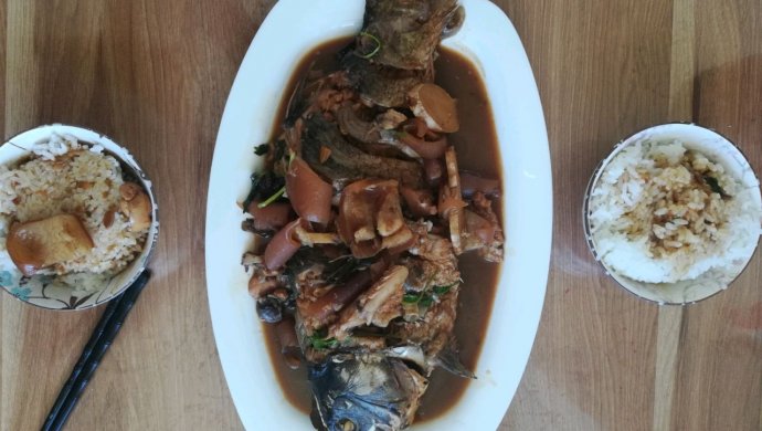 酱炖鲤鱼米饭杀手