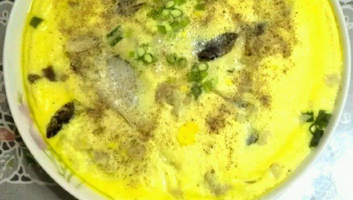塘鲤鱼炖蛋