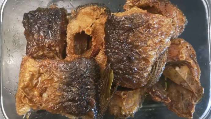 卤汁香酥鱼