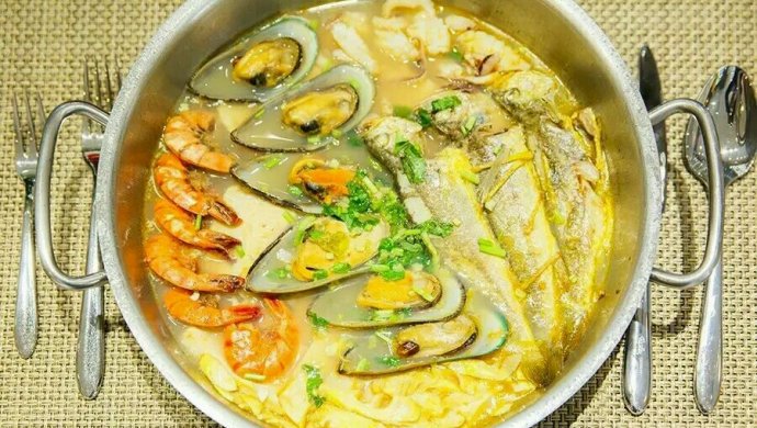 鲜上天豆腐汤