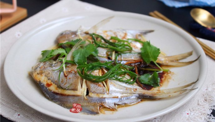 蒸鲳鱼