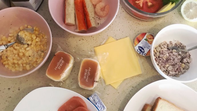 虾仁蟹棒三明治