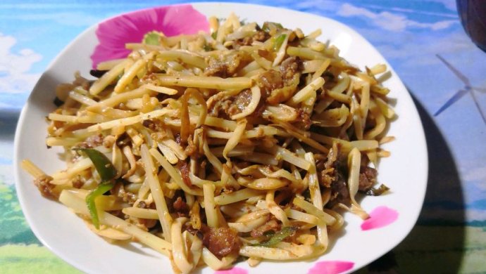 竹笋杏鲍菇炒肉