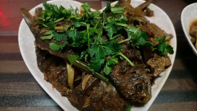 年菜红烧鲳鱼
