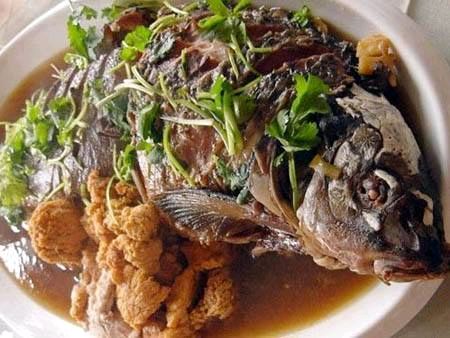 家常炖鲤鱼
