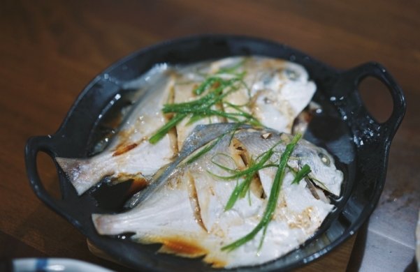 清蒸金鲳鱼