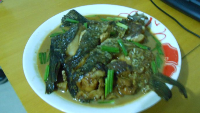 红烧鲢鱼
